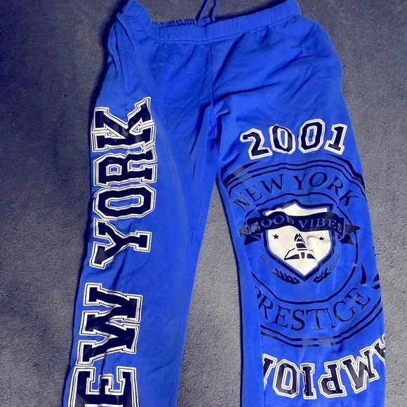 sweatpants - Picture 1 of 2